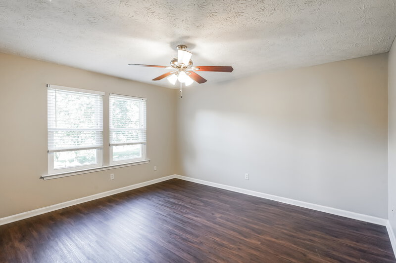 2,405/Mo, 2809 Windcrest Trl Antioch, TN 37013 Main Bedroom View 2