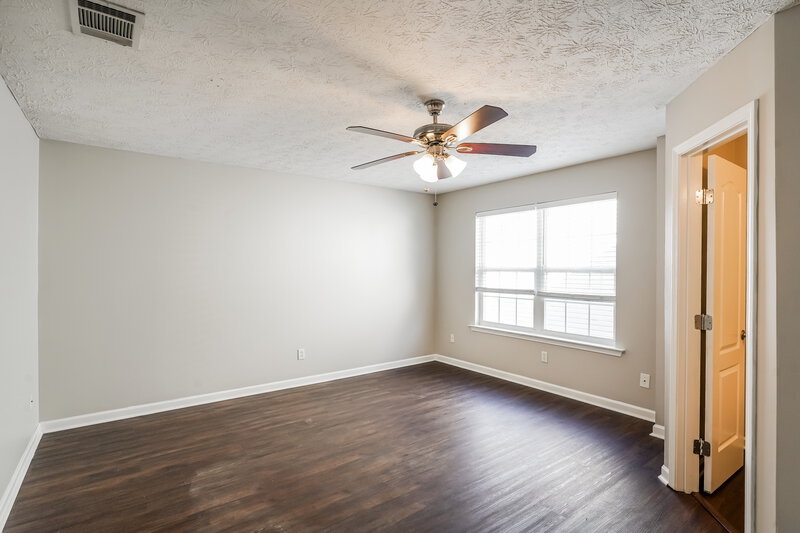 2,405/Mo, 2809 Windcrest Trl Antioch, TN 37013 Bonus Room View 2