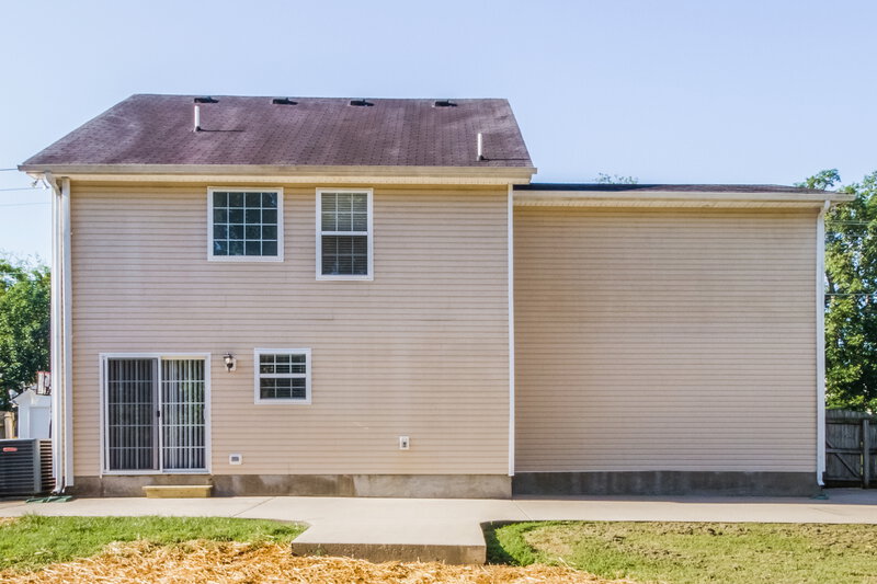 3,340/Mo, 730 General Barksdale Dr Smyrna, TN 37167 Rear View
