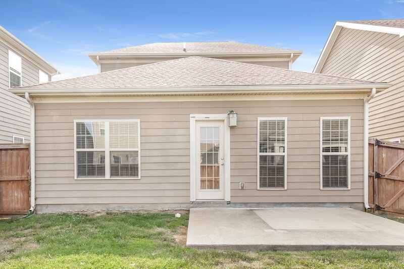 2,440/Mo, 4005 Saint Jules Way Smyrna, TN 37167 Rear View