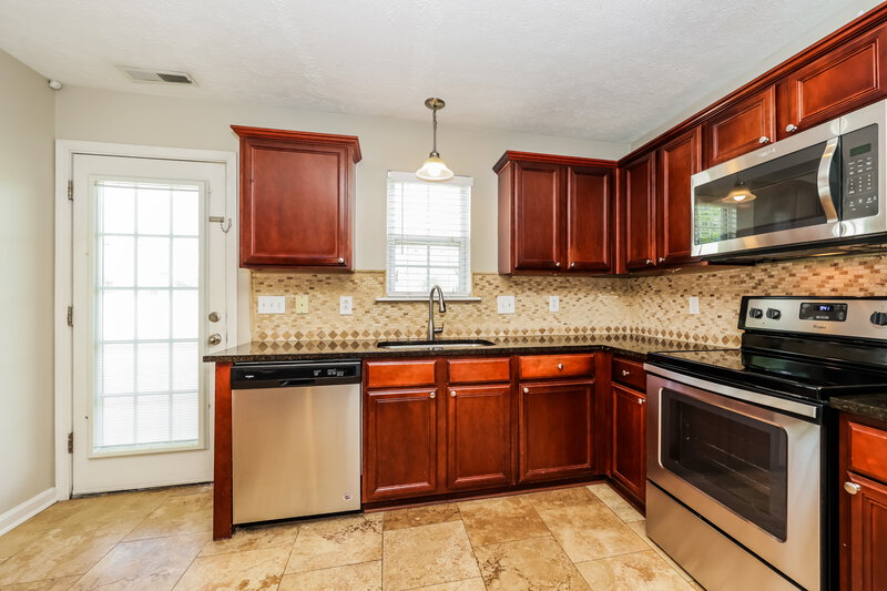2,575/Mo, 5116 Monet Ct Murfreesboro, TN 37129 Kitchen View 2