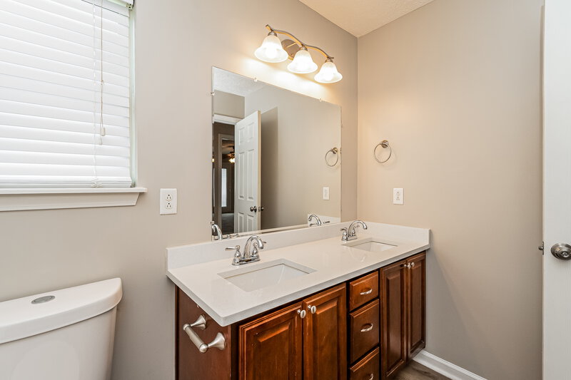 2,360/Mo, 3456 Oval Hesson Ln Murfreesboro, TN 37128 Bathroom View