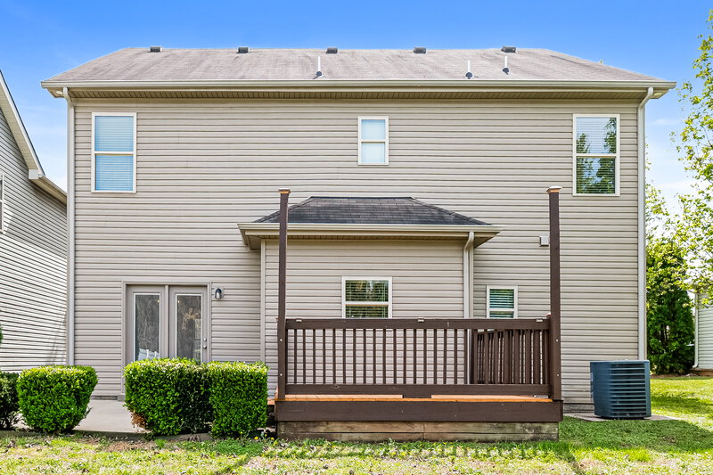 2,360/Mo, 3456 Oval Hesson Ln Murfreesboro, TN 37128 Rear View