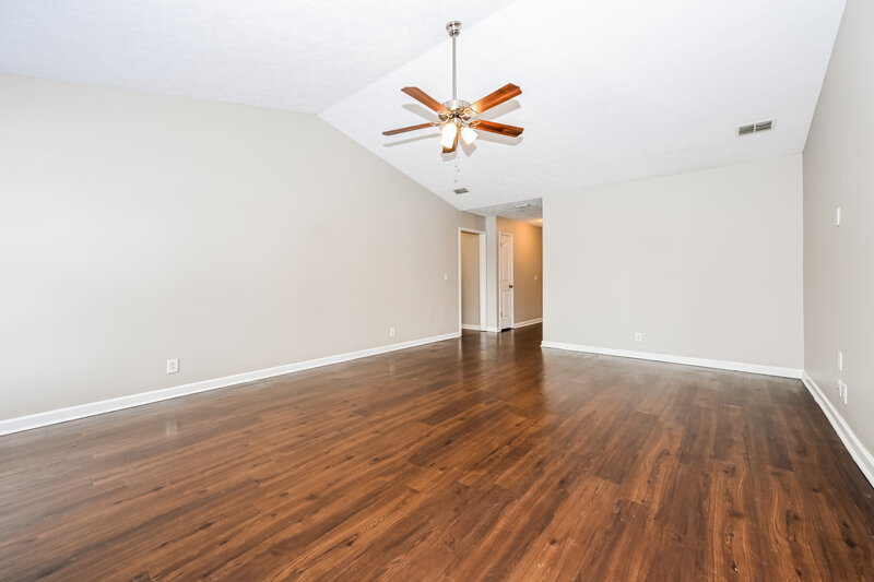 2,990/Mo, 2911 Boyle Ct Murfreesboro, TN 37128 Living Room View 2