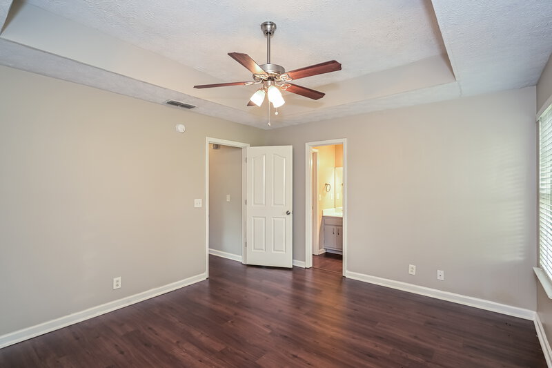2,000/Mo, 2911 Boyle Ct Murfreesboro, TN 37128 Main Bedroom View 2