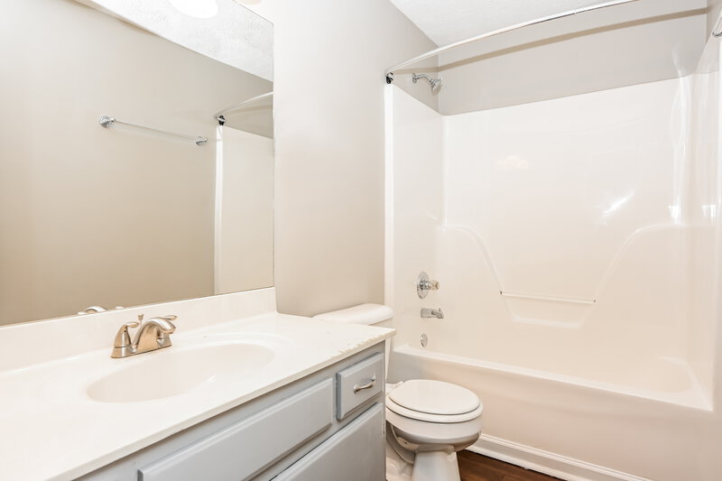 2,990/Mo, 2911 Boyle Ct Murfreesboro, TN 37128 Bathroom View