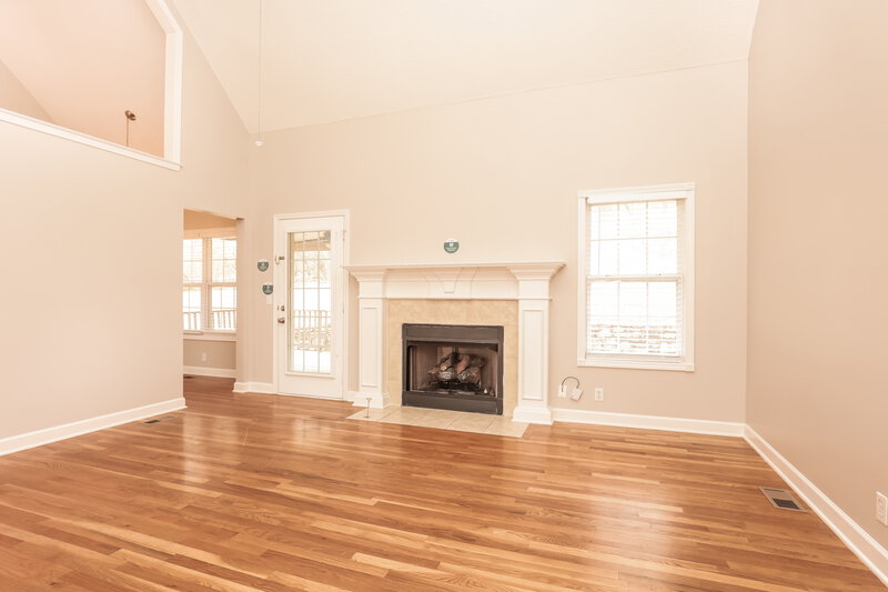 2,635/Mo, 209 Saint Martins Ln Smyrna, TN 37167 Living Room View