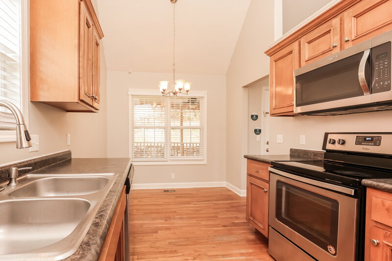2,635/Mo, 209 Saint Martins Ln Smyrna, TN 37167 Kitchen View