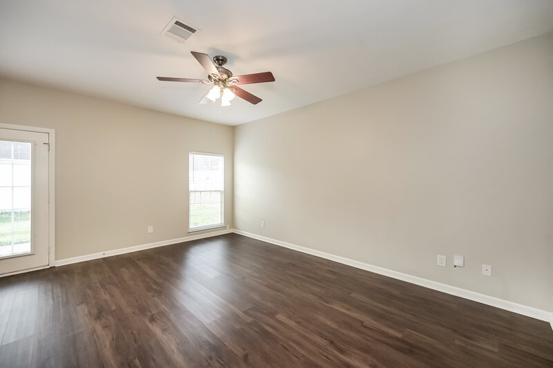2,270/Mo, 620 Easy Goer Way Smyrna, TN 37167 Living Room View