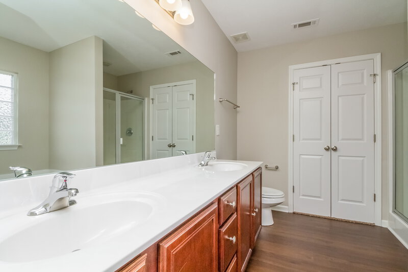 2,655/Mo, 620 Easy Goer Way Smyrna, TN 37167 Master Bathroom View
