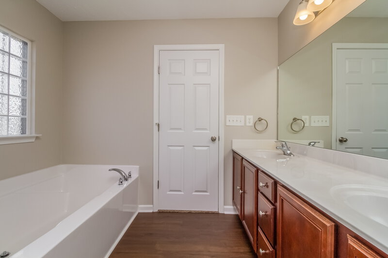 2,655/Mo, 620 Easy Goer Way Smyrna, TN 37167 Master Bathroom View 3