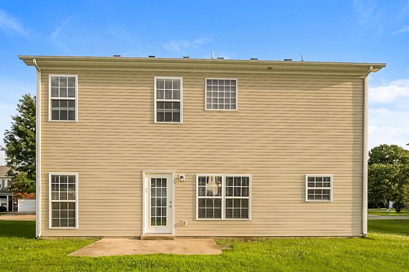 2,270/Mo, 620 Easy Goer Way Smyrna, TN 37167 Rear View