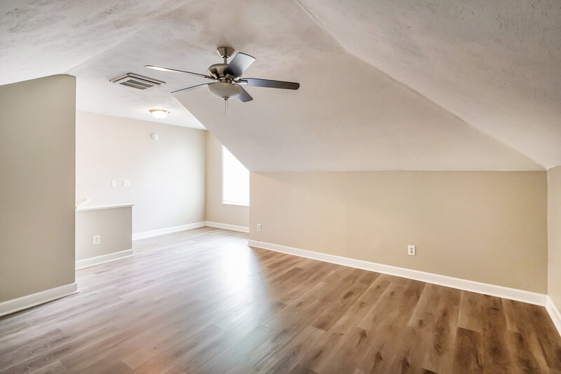 2,235/Mo, 630 Butternut Trce La Vergne, TN 37086 Family Room View 2