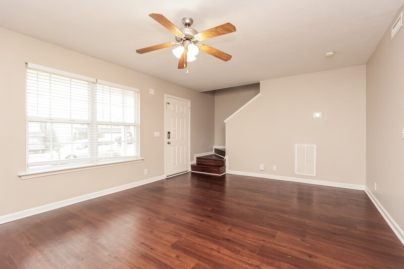 2,125/Mo, 8245 Ramstone Way Antioch, TN 37013 Living Room View