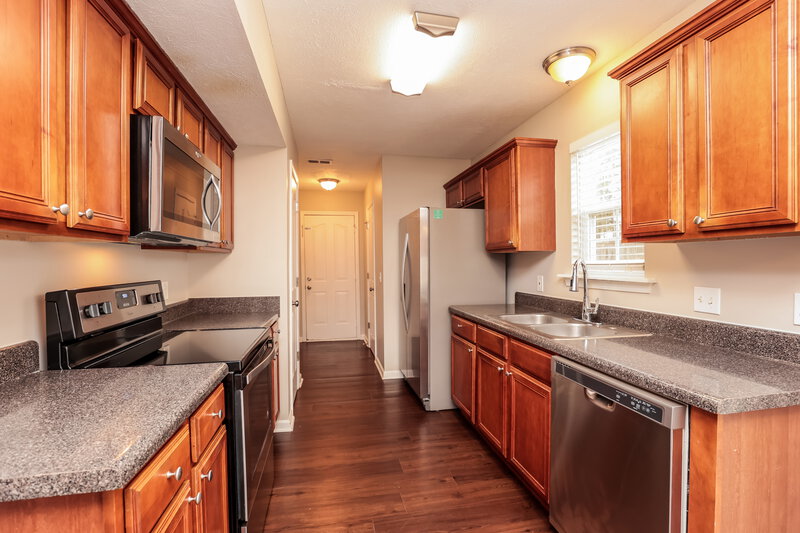 2,125/Mo, 8245 Ramstone Way Antioch, TN 37013 Kitchen View