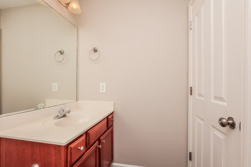 2,125/Mo, 8245 Ramstone Way Antioch, TN 37013 Bathroom View