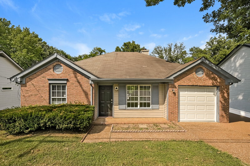 2,070/Mo, 5340 Village Way Nashville, TN 37211 External View