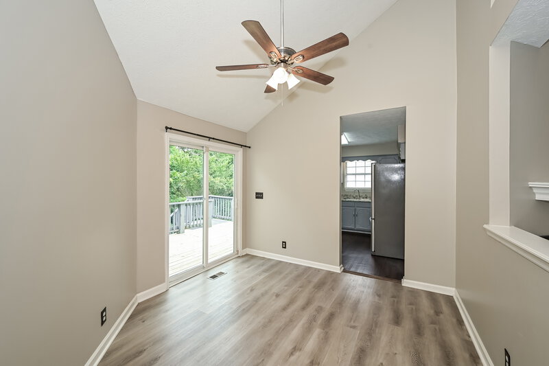 2,070/Mo, 5340 Village Way Nashville, TN 37211 Living Room View 2