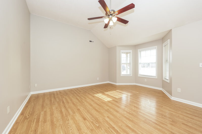 2,020/Mo, 107 Blythe Ct Smyrna, TN 37167 Living Room View 2