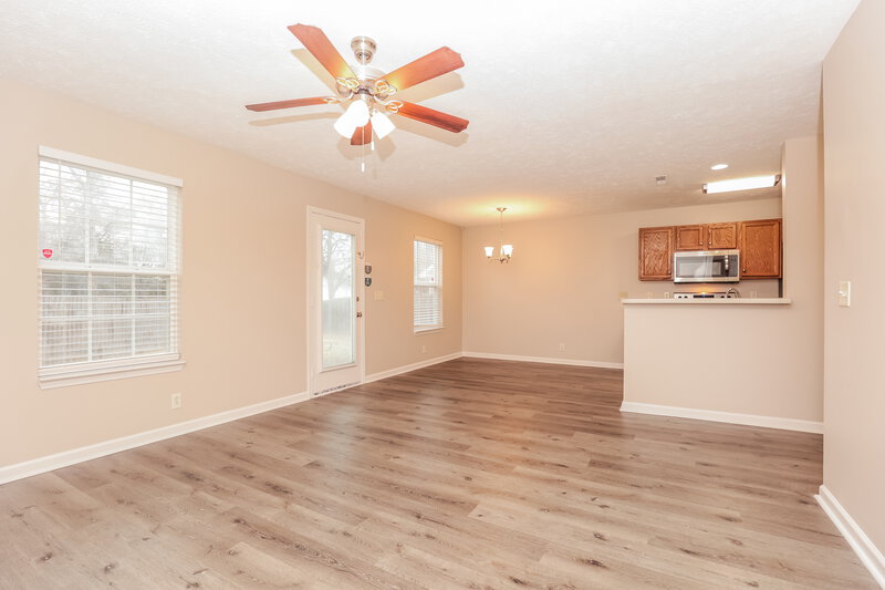 1,835/Mo, 2707 Nugget Ct Murfreesboro, TN 37130 Living Room View 3