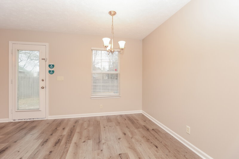 1,835/Mo, 2707 Nugget Ct Murfreesboro, TN 37130 Dining Room View 2