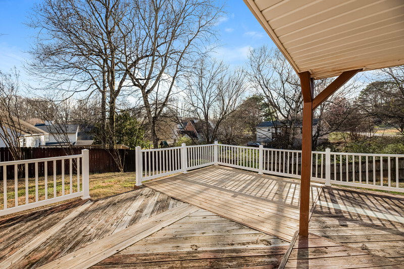 2,295/Mo, 3209 Dockside Dr Hermitage, TN 37076 Deck View
