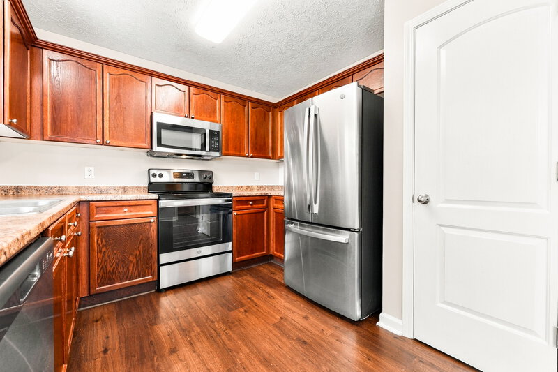 2,170/Mo, 328 Slippery Rock Dr Murfreesboro, TN 37129 Kitchen View