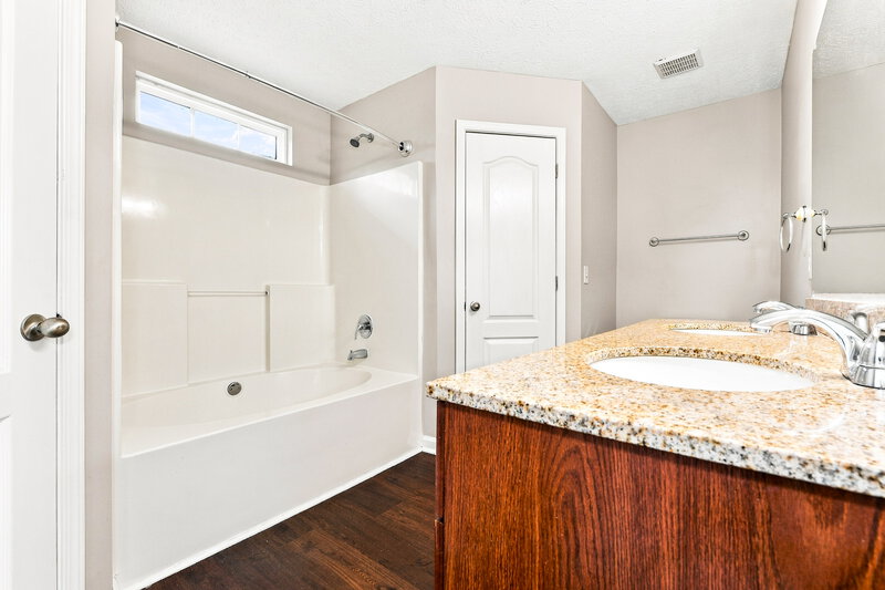 2,170/Mo, 328 Slippery Rock Dr Murfreesboro, TN 37129 Primary Bathroom View