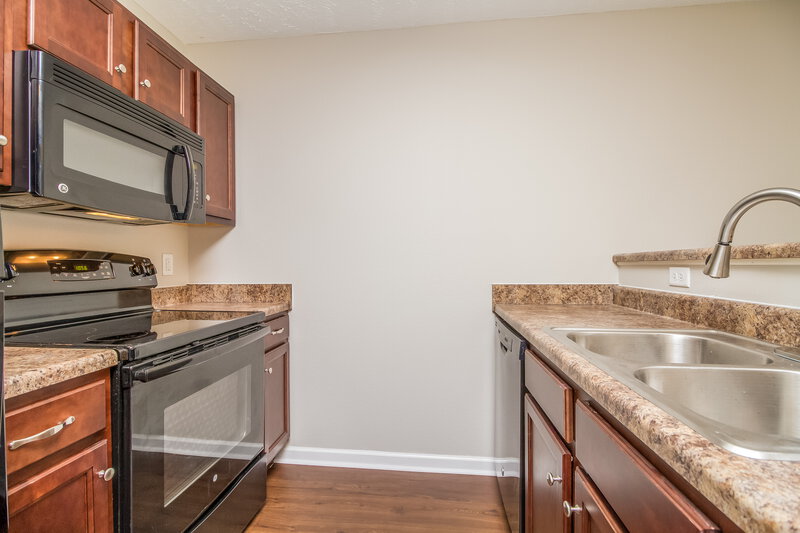 2,830/Mo, 1528 Passage Dr Murfreesboro, TN 37130 Kitchen View 2