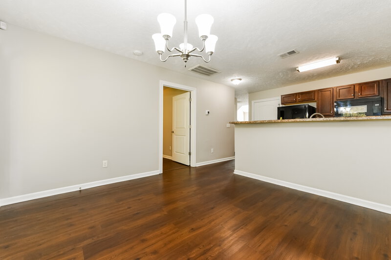 2,000/Mo, 1528 Passage Dr Murfreesboro, TN 37130 Dining Room View