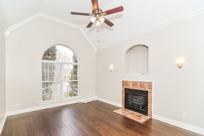 2,465/Mo, 2641 Westhaven Dr Murfreesboro, TN 37128 Living Room View 2