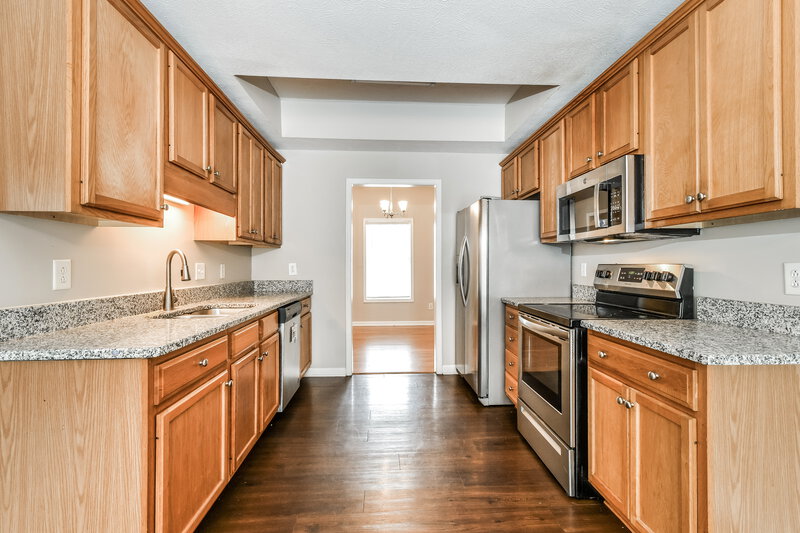 2,385/Mo, 106 Nick Price Dr Murfreesboro, TN 37129 Kitchen View 2