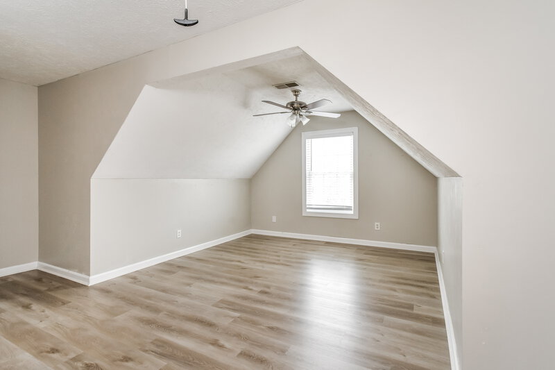 2,385/Mo, 106 Nick Price Dr Murfreesboro, TN 37129 Family Room View