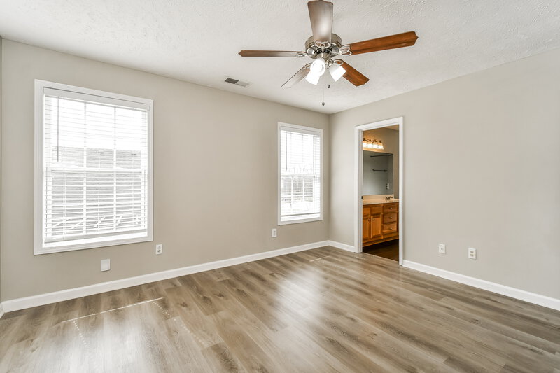 2,385/Mo, 106 Nick Price Dr Murfreesboro, TN 37129 Main Bedroom View 2