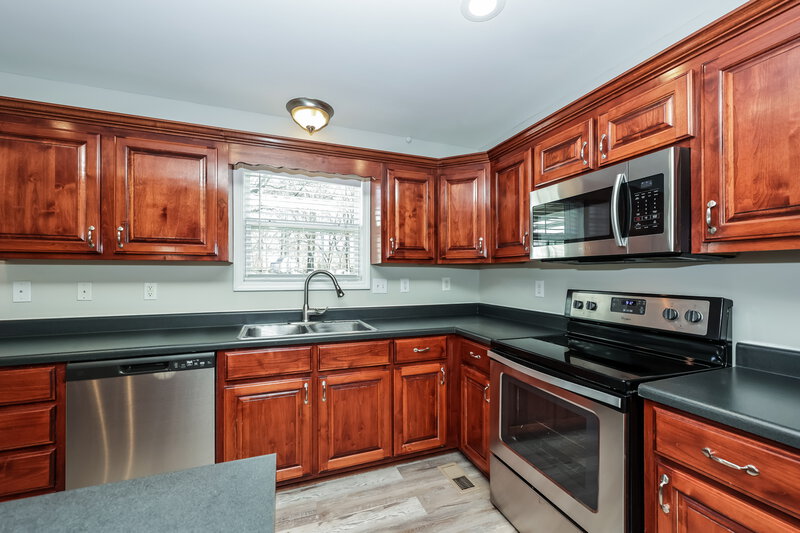 2,615/Mo, 2920 Bragg Ct Spring Hill, TN 37174 Kitchen View 2
