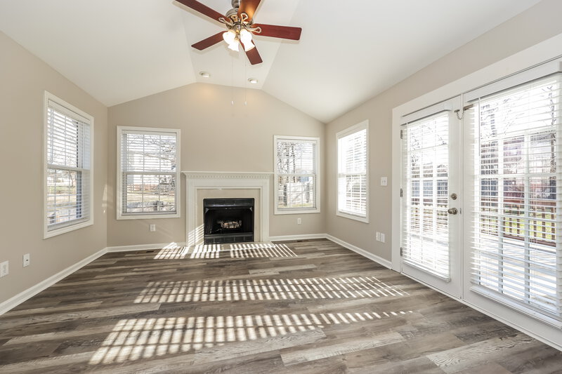 2,615/Mo, 2920 Bragg Ct Spring Hill, TN 37174 Sun Room View