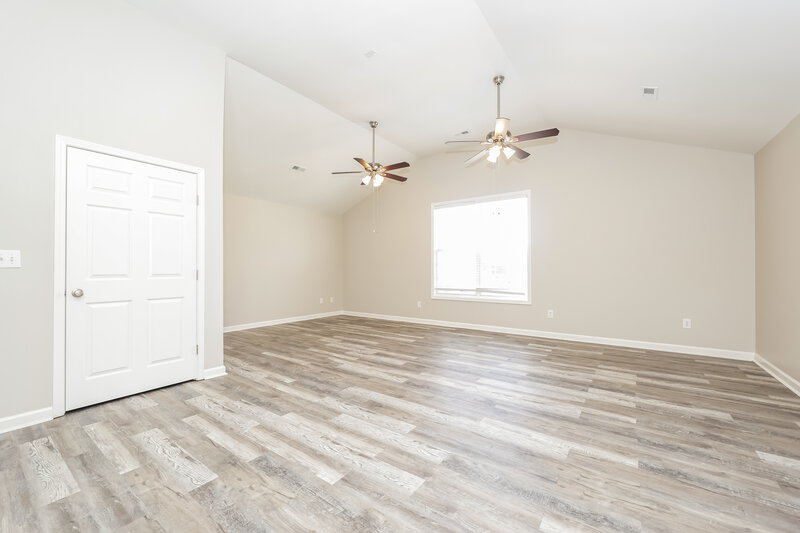 2,615/Mo, 2920 Bragg Ct Spring Hill, TN 37174 Main Bedroom View