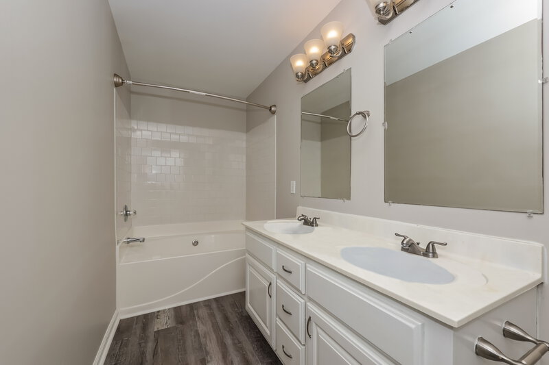 2,615/Mo, 2920 Bragg Ct Spring Hill, TN 37174 Bathroom View 2