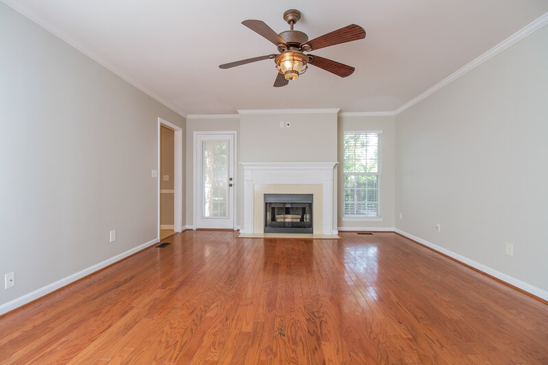 2,410/Mo, 102 Vera Jean Ct Smyrna, TN 37167 Living Room View 2