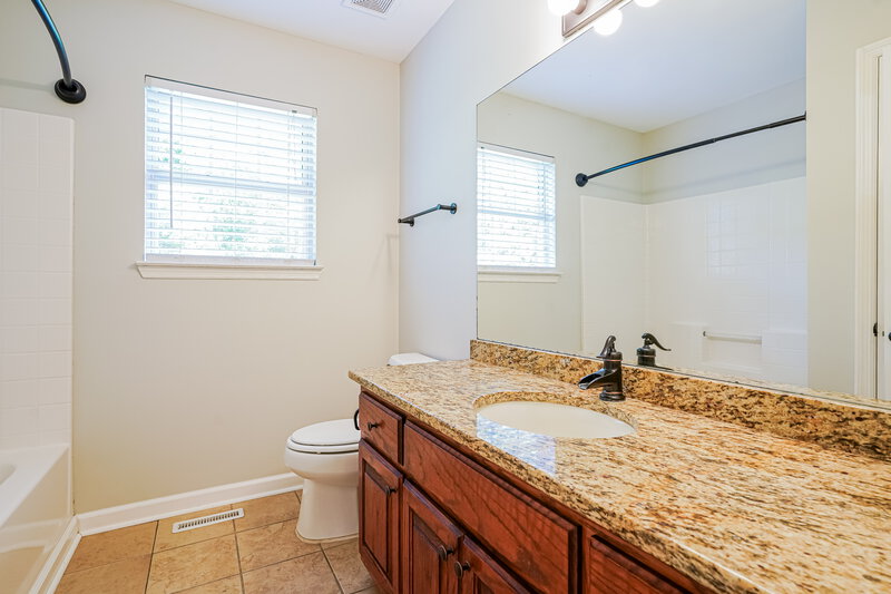2,465/Mo, 102 Vera Jean Ct Smyrna, TN 37167 Bathroom View