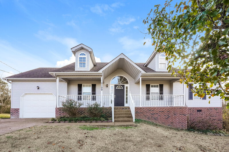 2,115/Mo, 7109 Beard Ct La Vergne, TN 37086 External View