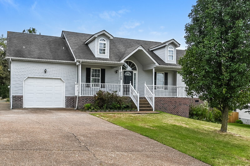 1,995/Mo, 7109 Beard Ct La Vergne, TN 37086 Front View