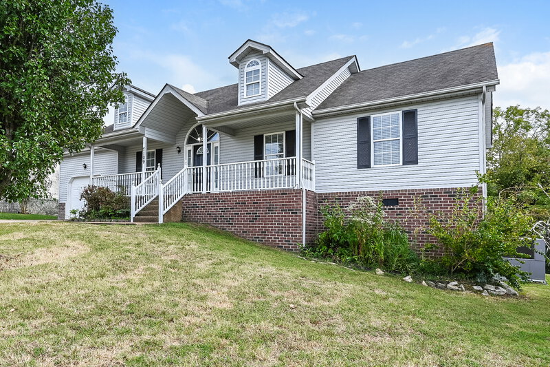 1,995/Mo, 7109 Beard Ct La Vergne, TN 37086 Front View 2