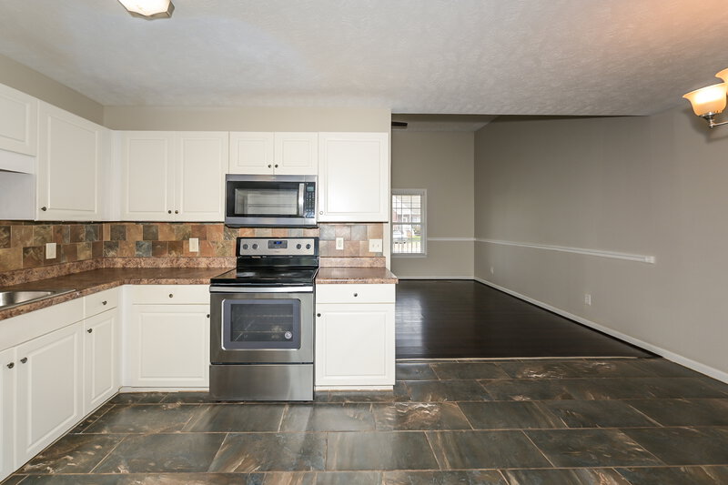 1,995/Mo, 7109 Beard Ct La Vergne, TN 37086 Kitchen View
