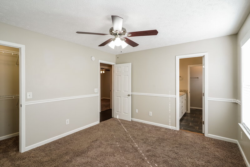 2,115/Mo, 7109 Beard Ct La Vergne, TN 37086 Main Bedroom View