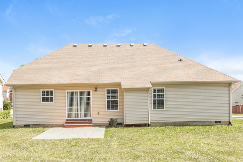 2,085/Mo, 4028 Kristen St Spring Hill, TN 37174 Rear View