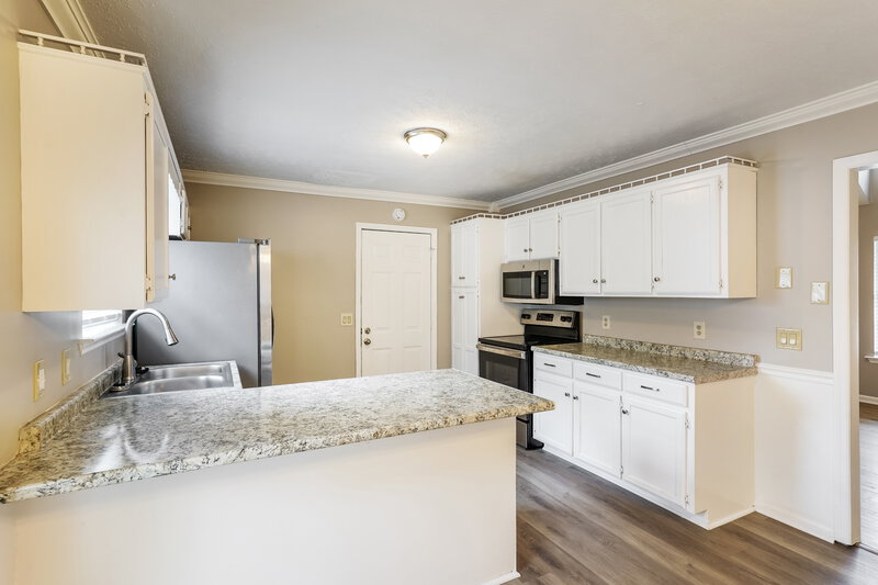 1,895/Mo, 300 Vernon Traylor Dr Smyrna, TN 37167 Kitchen View