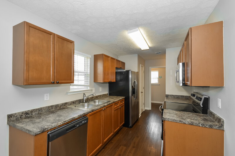 2,320/Mo, 605 Homey Ct Antioch, TN 37013 Kitchen View