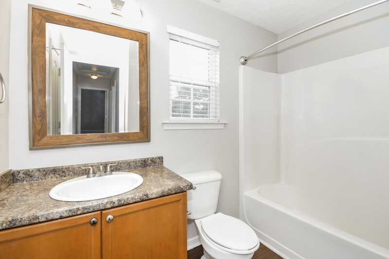 2,320/Mo, 605 Homey Ct Antioch, TN 37013 Bathroom View