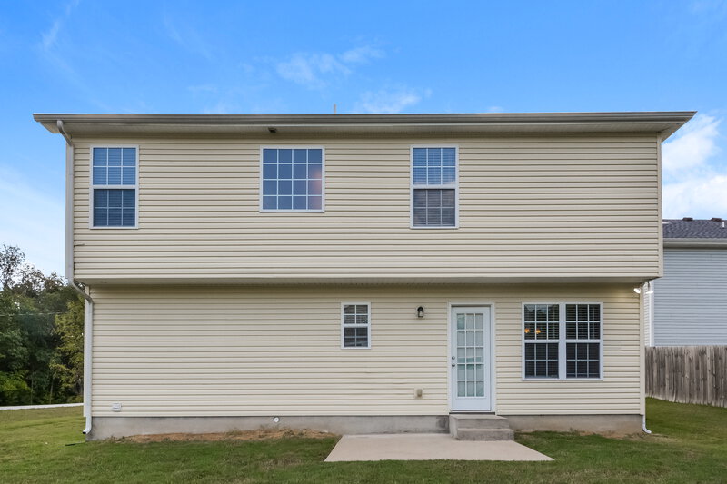 2,320/Mo, 605 Homey Ct Antioch, TN 37013 Rear View